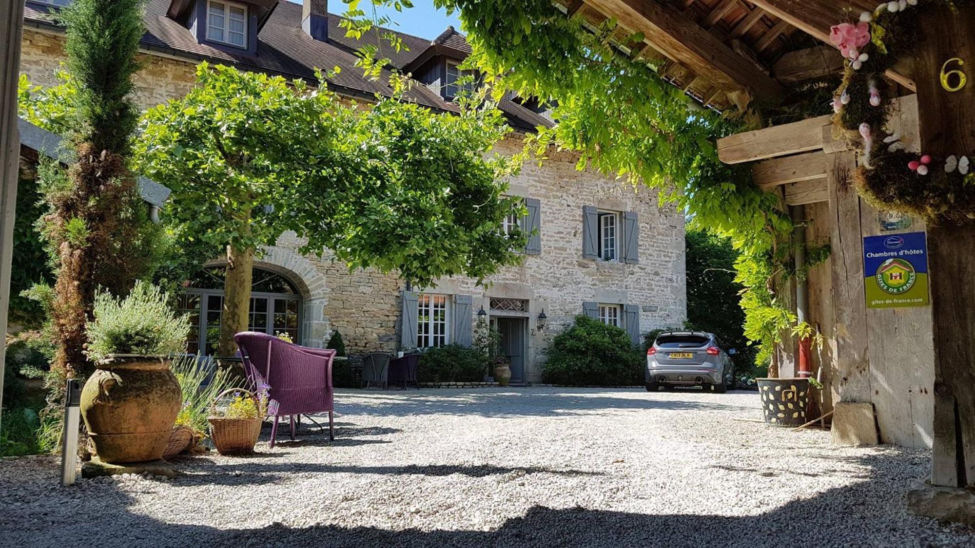 A L'ombre Du Chateau Guest house Nans-sous-Sainte-Anne
